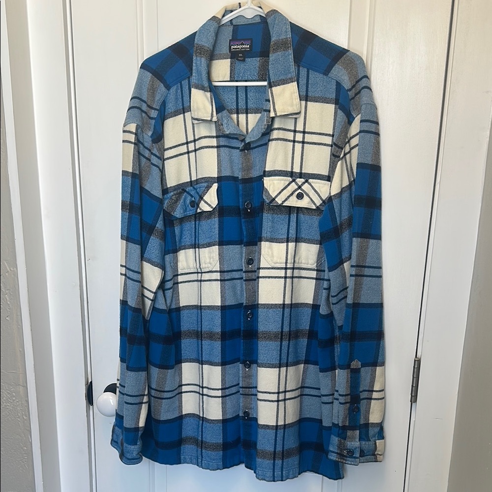 Patagonia Blue and White Plaid Casual Button Down Shirt